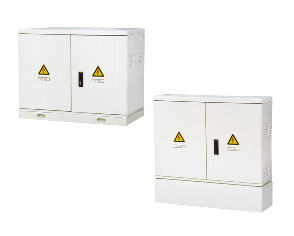 SMC電纜分支箱采用玻璃纖維增強(qiáng)聚酯材料，無(wú)電磁屏蔽非金屬材料，無(wú)電磁屏蔽作用，不反射、不阻斷微波的傳播，方便無(wú)線(xiàn)通信，可用于遠(yuǎn)程測(cè)量與監(jiān)控。絕緣、耐電弧、使用…